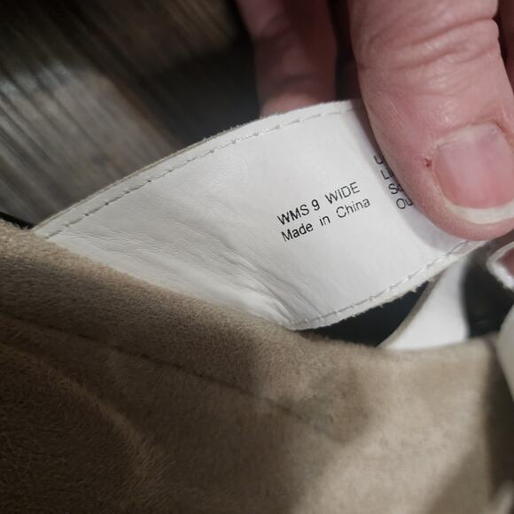 Croft & Barrow white sandals Womens size 9  Wide excellent condition Pre-owned - Picture 8 of 9